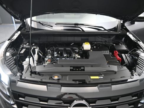 New 2026 Nissan Pathfinder SL w/ SL Premium Package FWD image 23