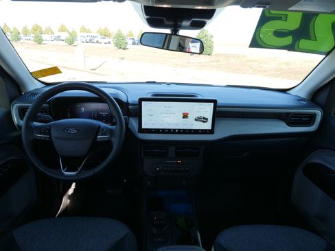 Used 2025 Ford Maverick XLT w/ XLT Luxury Package image 19