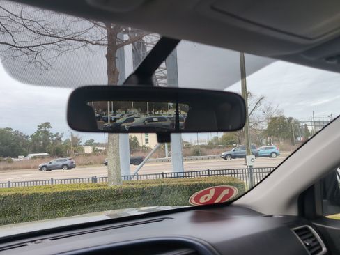 Used 2016 Toyota Highlander LE image 26