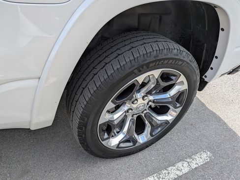 Used 2022 RAM 1500 Limited AWD/4WD image 5