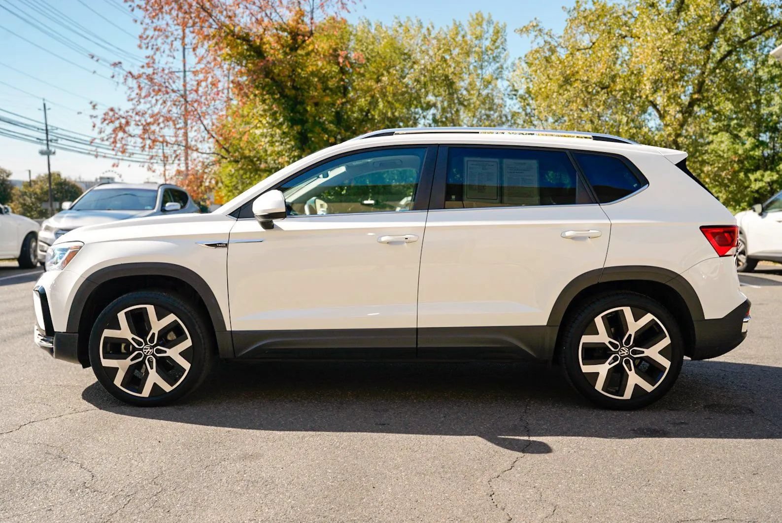 Used 2023 Volkswagen Taos SEL AWD/4WD image 8