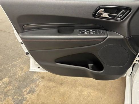 Used 2024 Dodge Durango GT RWD image 18