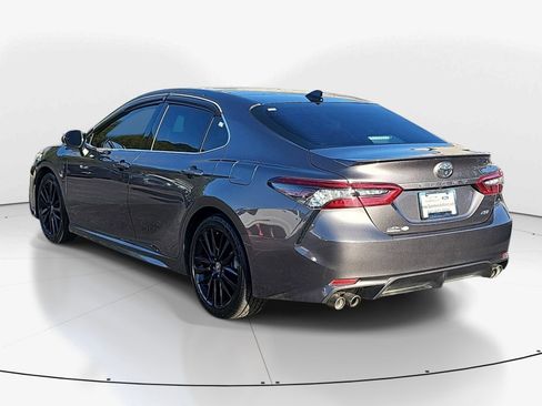 Used 2021 Toyota Camry XSE image 4