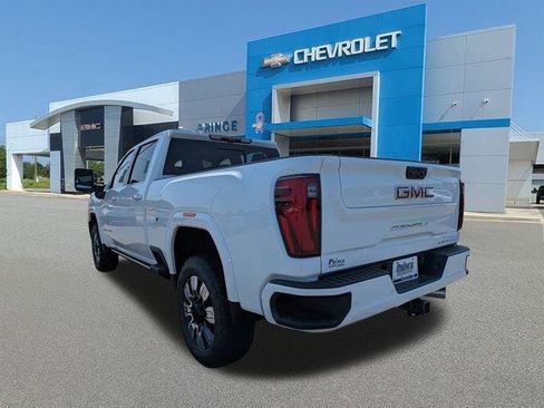 New 2025 GMC Sierra 2500 Denali w/ Denali Reserve Package image 7