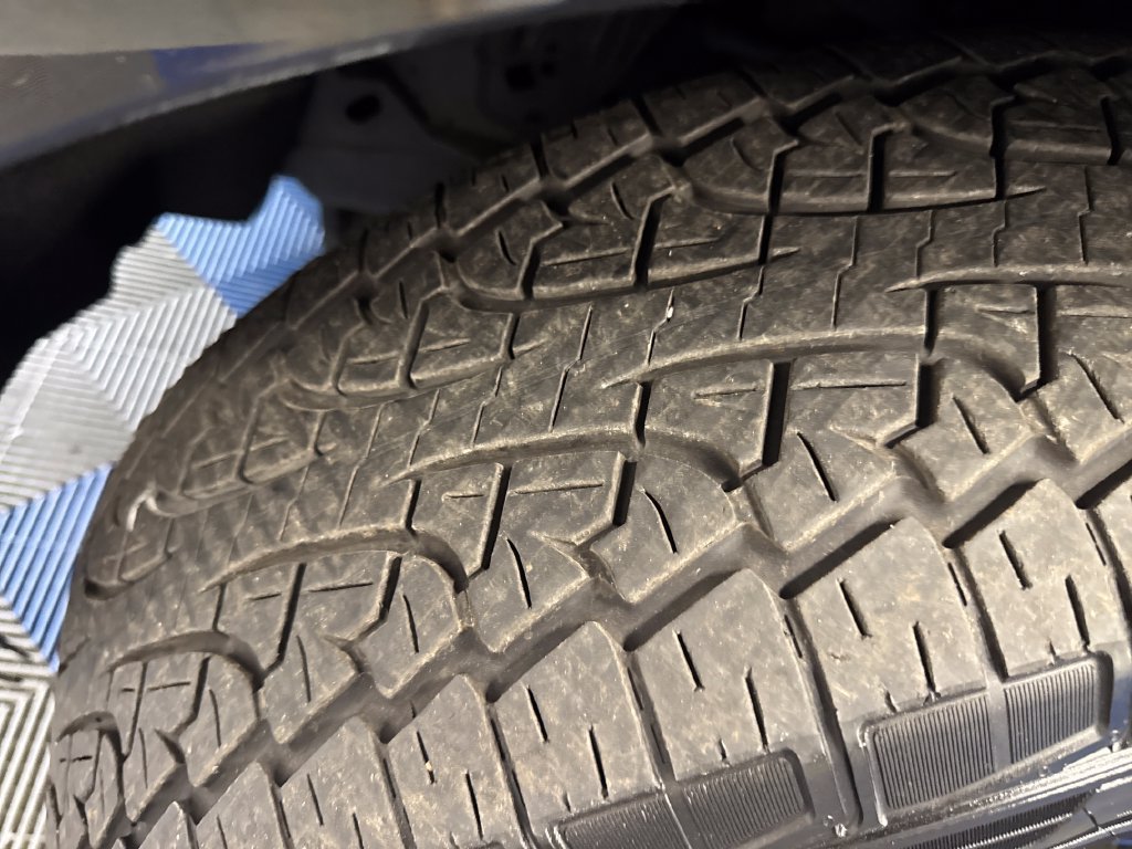 Used 2025 Ford Expedition Active AWD/4WD image 33