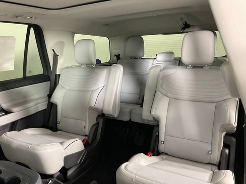 New 2027 Ford Expedition Platinum w/ Platinum Ultimate Package AWD/4WD image 16