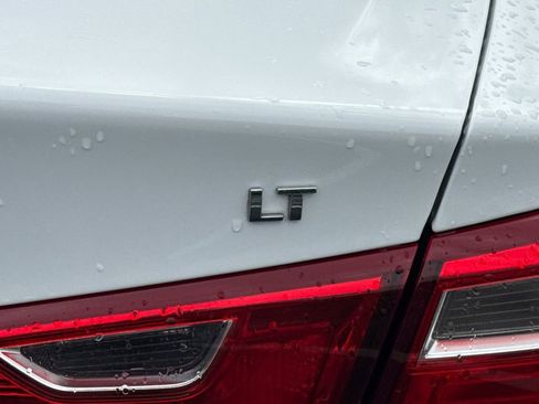 Used 2023 Chevrolet Malibu LT image 12