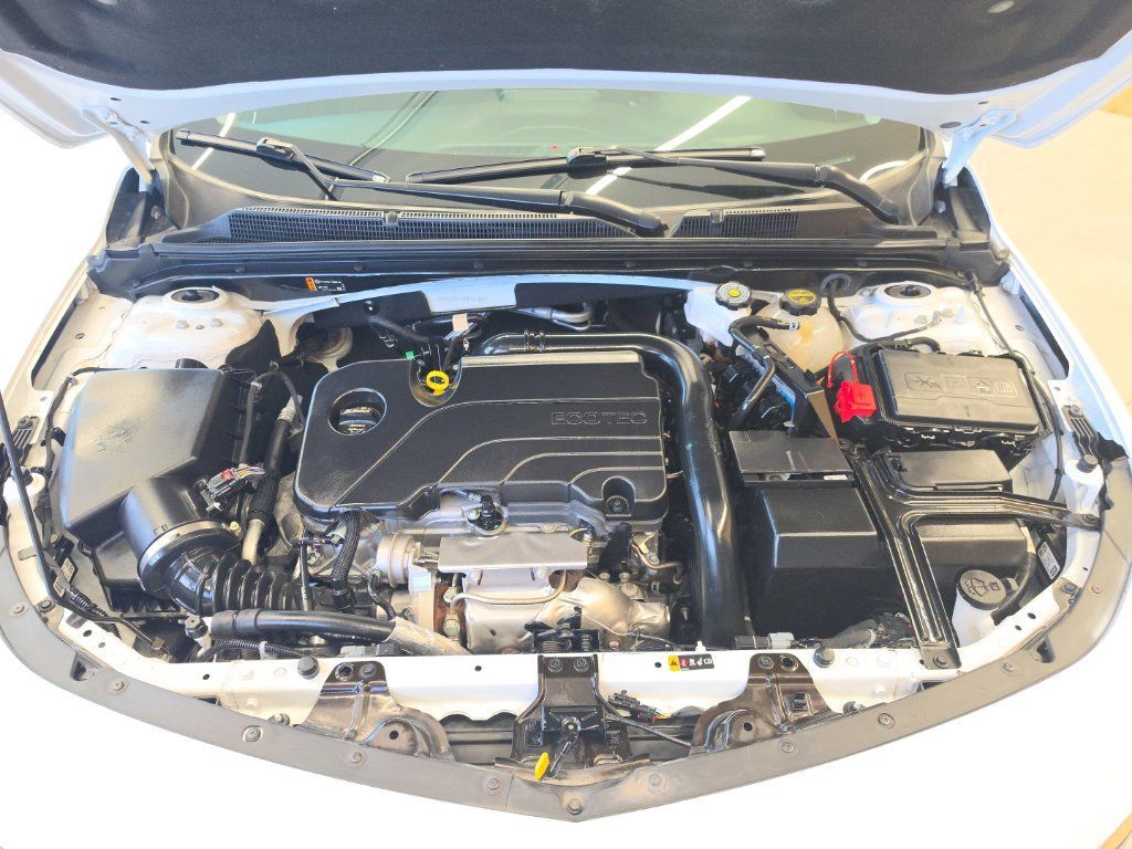 Used 2025 Chevrolet Malibu RS FWD image 49