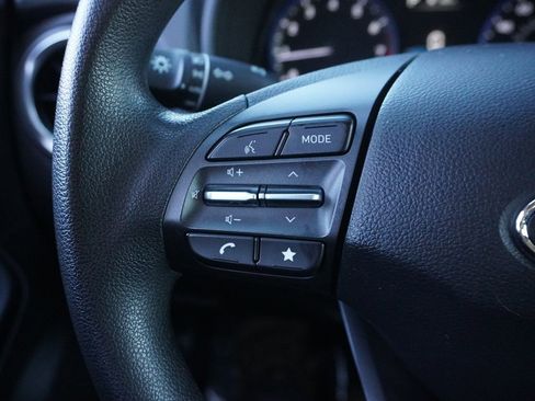 Used 2023 Hyundai Kona SE w/ Cargo Package image 38