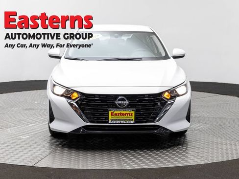 Used 2024 Nissan Sentra S FWD image 2