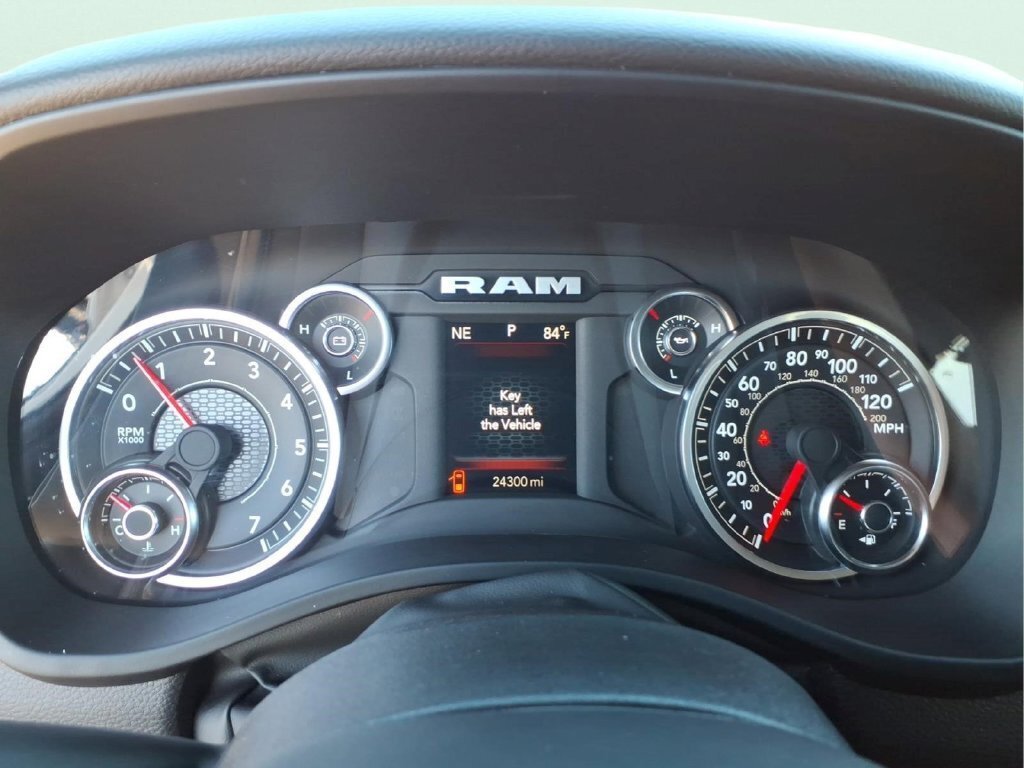 Used 2025 RAM 1500 Big Horn AWD/4WD image 22
