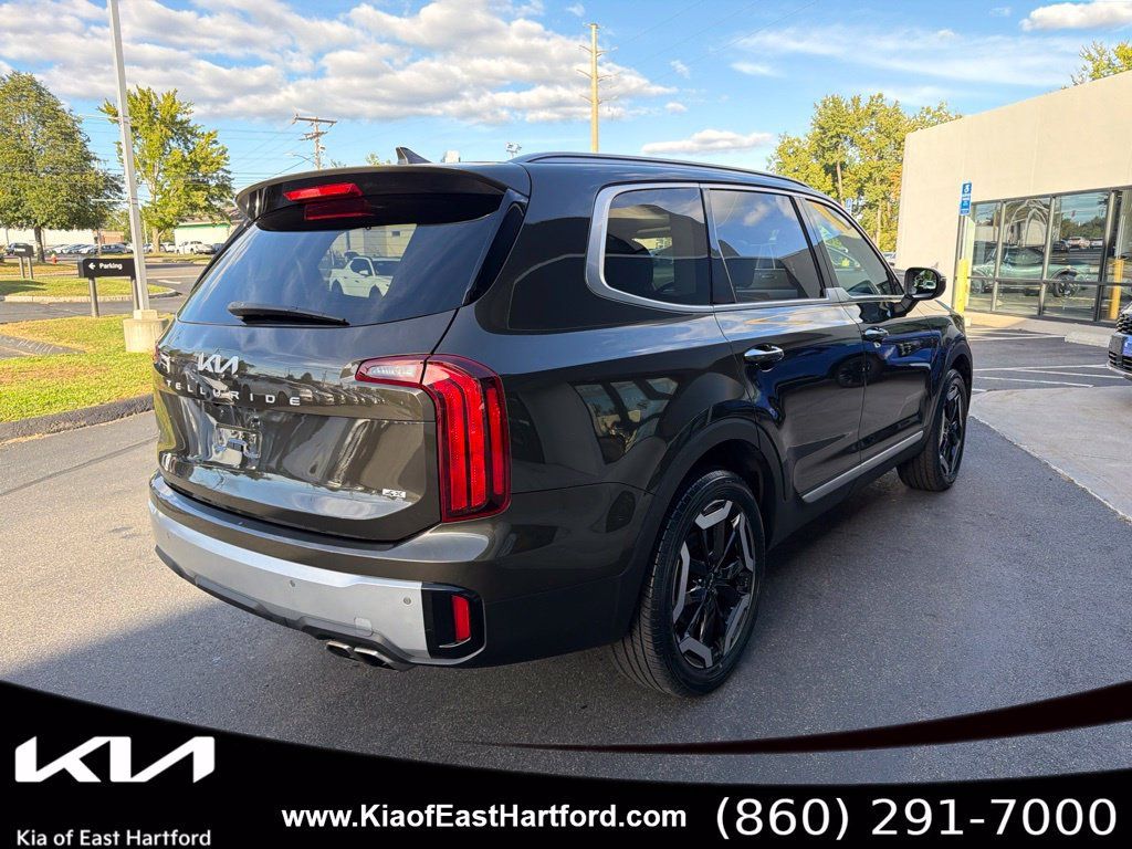 Certified 2024 Kia Telluride S w/ S Sunroof Package AWD/4WD image 8