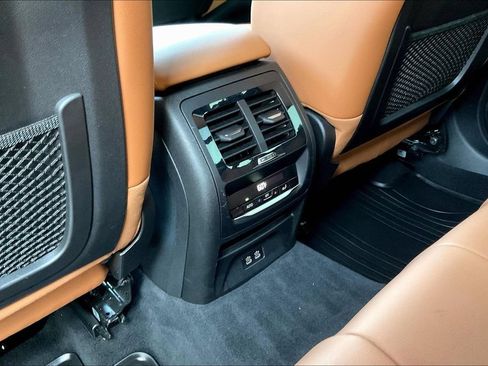 Used 2023 BMW X3 sDrive30i w/ M Sport Package RWD image 10