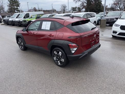 Used 2025 Hyundai Kona SEL image 3