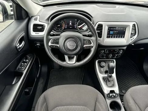 Used 2019 Jeep Compass Sport AWD/4WD image 14