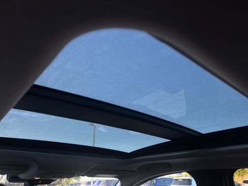 New 2026 Nissan Kicks SR w/ SR Premium Package image 19