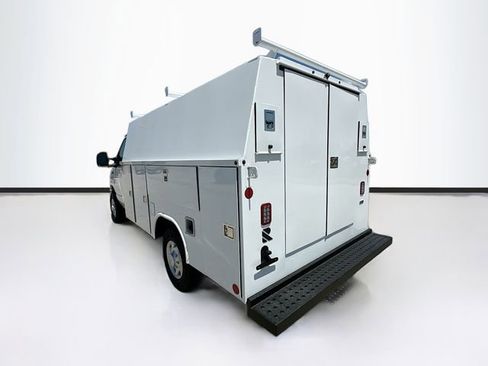 New 2026 Ford E-350 and Econoline 350 Super Duty w/ Power Equipment Group RWD image 8
