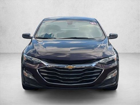 Used 2021 Chevrolet Malibu LT FWD image 2