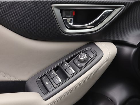 Used 2020 Subaru Forester Limited w/ Popular Package #3 image 23