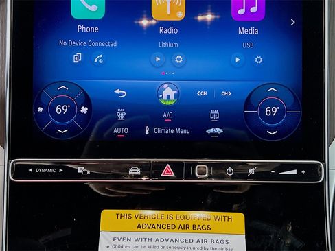 New 2025 Mercedes-Benz GLC 300 4MATIC image 16