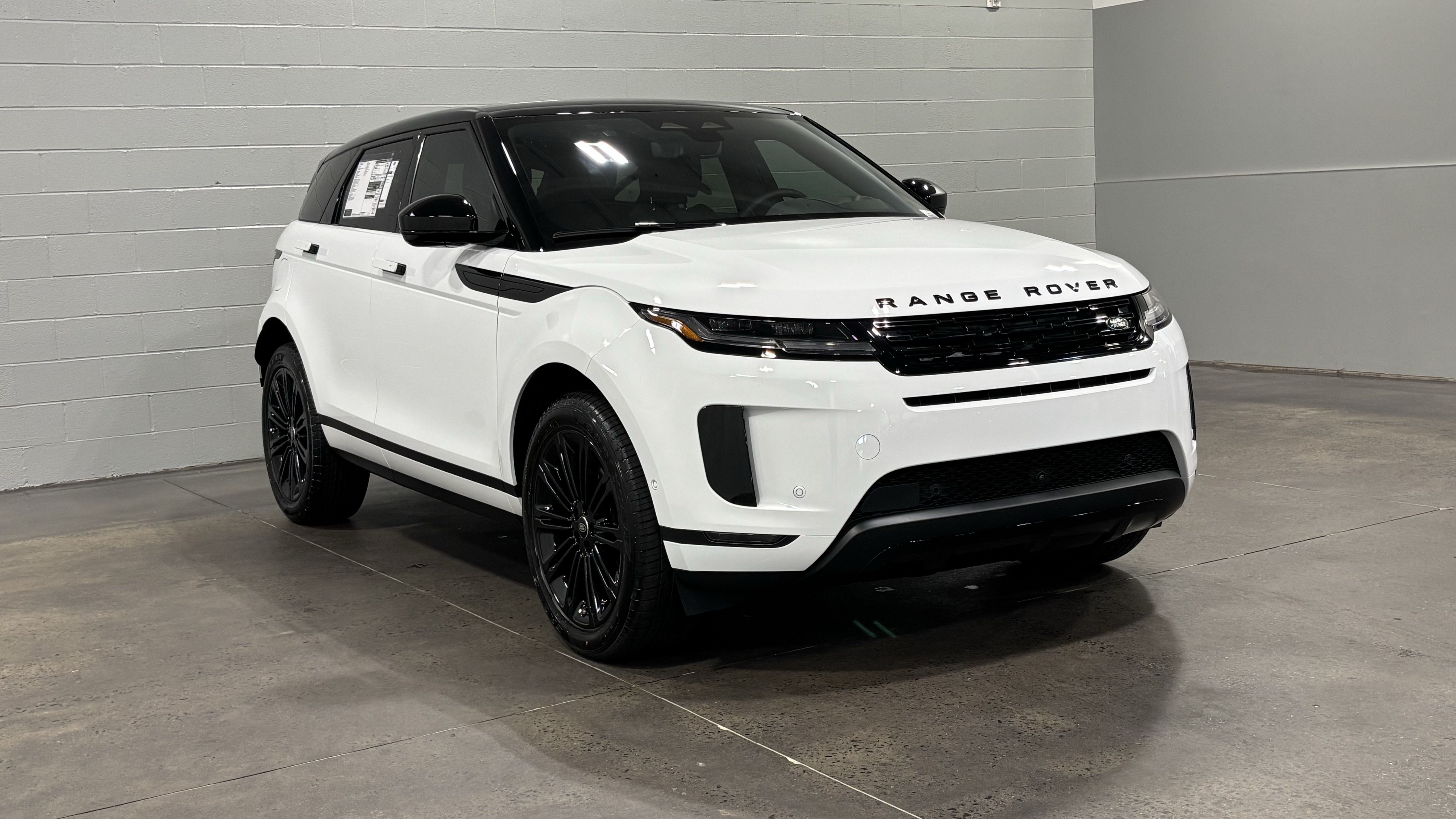 New 2026 Land Rover Range Rover Evoque S AWD/4WD image 11