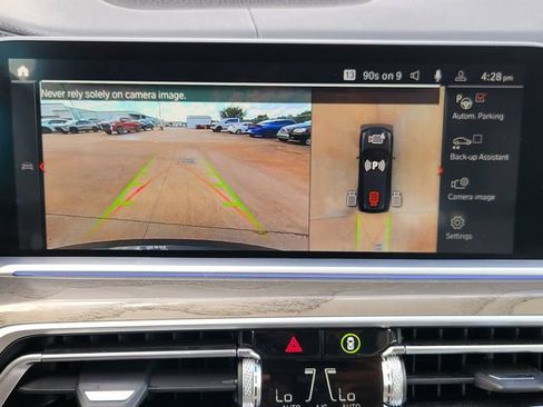 Used 2022 BMW X7 xDrive40i w/ Premium Package AWD/4WD image 16