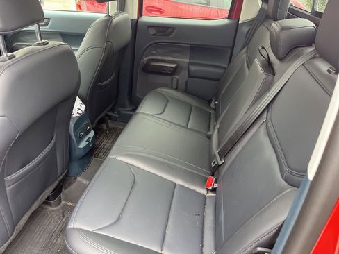 Used 2024 Ford Maverick Lariat w/ Black Appearance Package image 7