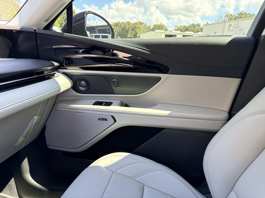 New 2026 Lincoln Nautilus Premier w/ Equipment Group 102A AWD/4WD image 22