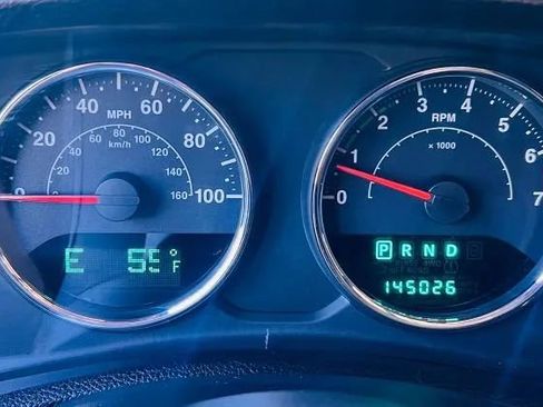 Used 2013 Jeep Wrangler Unlimited Sport AWD/4WD image 13