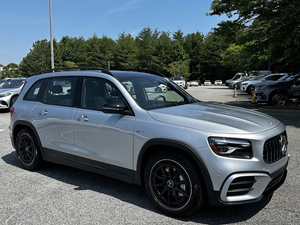 Used 2026 Mercedes-Benz GLB 35 AMG 4MATIC image 2
