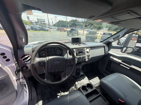 Used 2018 Ford F650 2WD Regular Cab Super Duty image 31