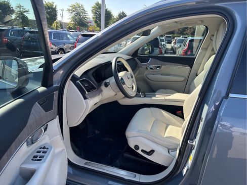 Used 2023 Volvo XC90 B6 Plus w/ Protection Package Premier AWD/4WD image 14