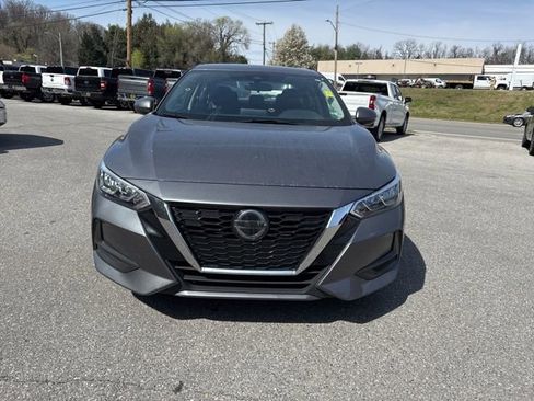 Used 2023 Nissan Sentra SV image 2