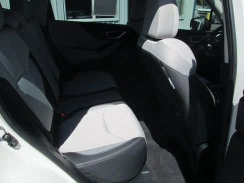 Used 2022 Subaru Forester AWD/4WD image 13