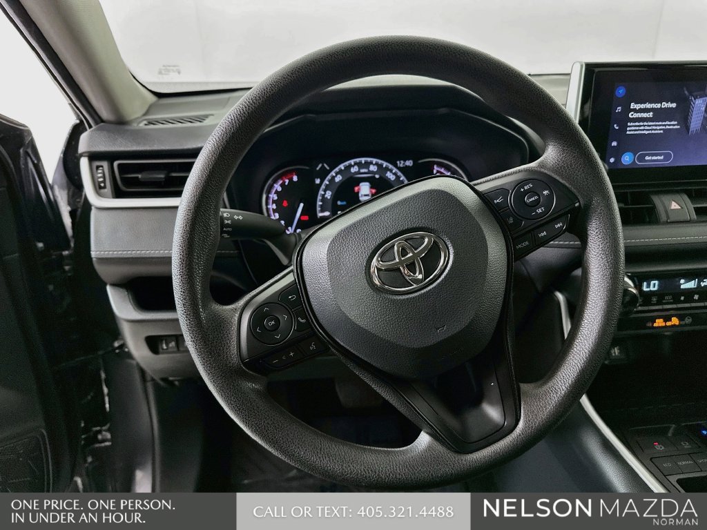 Used 2025 Toyota RAV4 XLE FWD image 13