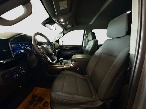 Used 2023 Chevrolet Silverado 1500 LT Trail Boss w/ Convenience Package II image 22