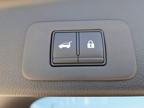 New 2025 Nissan Murano SV image 17