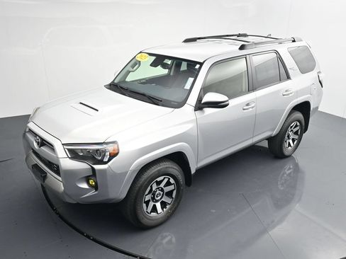 Used 2023 Toyota 4Runner TRD Off-Road Premium AWD/4WD image 26