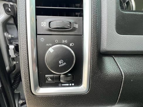 Used 2019 RAM 1500 Big Horn image 23