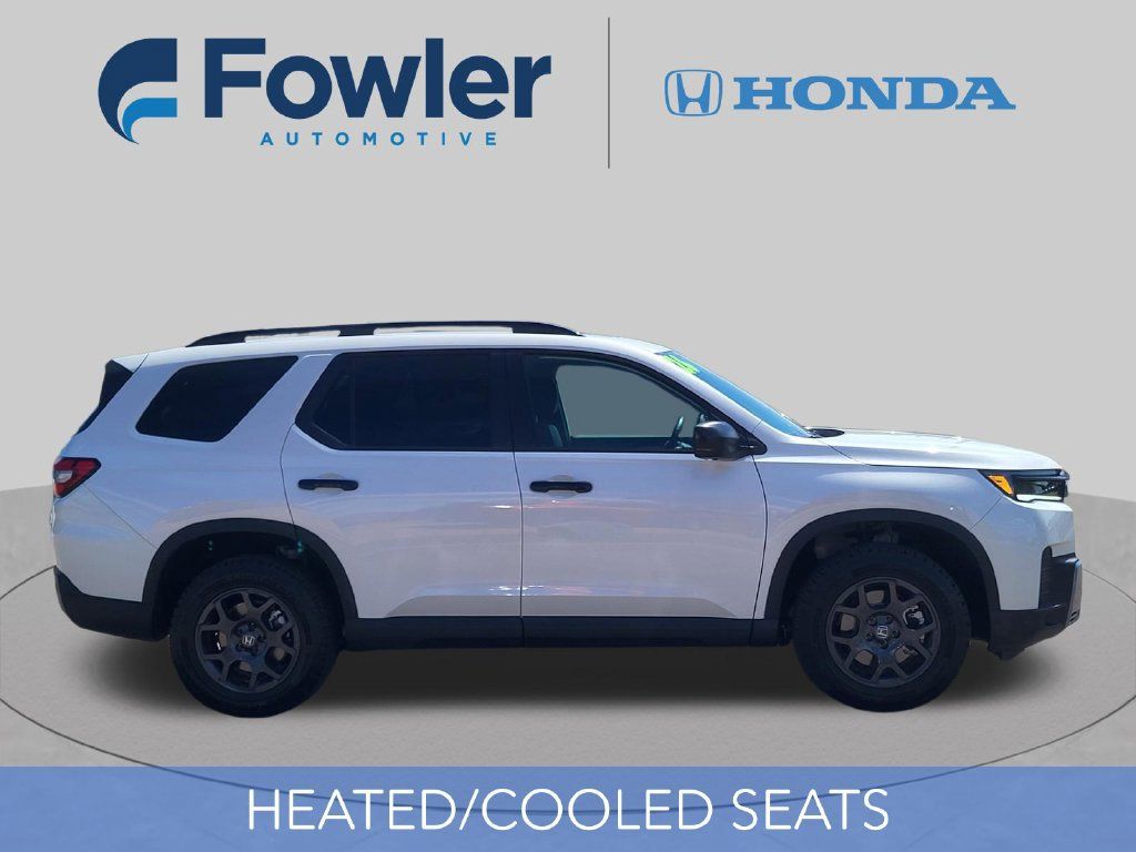 Certified 2026 Honda Pilot TrailSport image 6