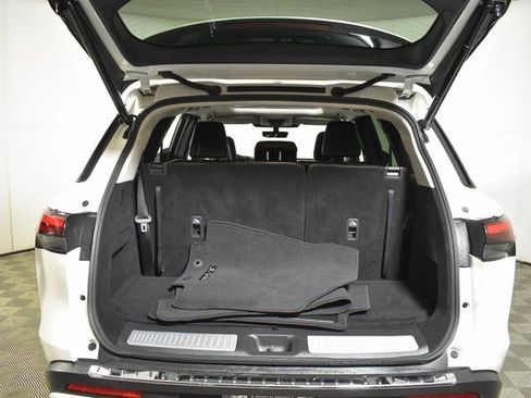 Certified 2023 INFINITI QX60 Luxe w/ Performance Audio Package image 36