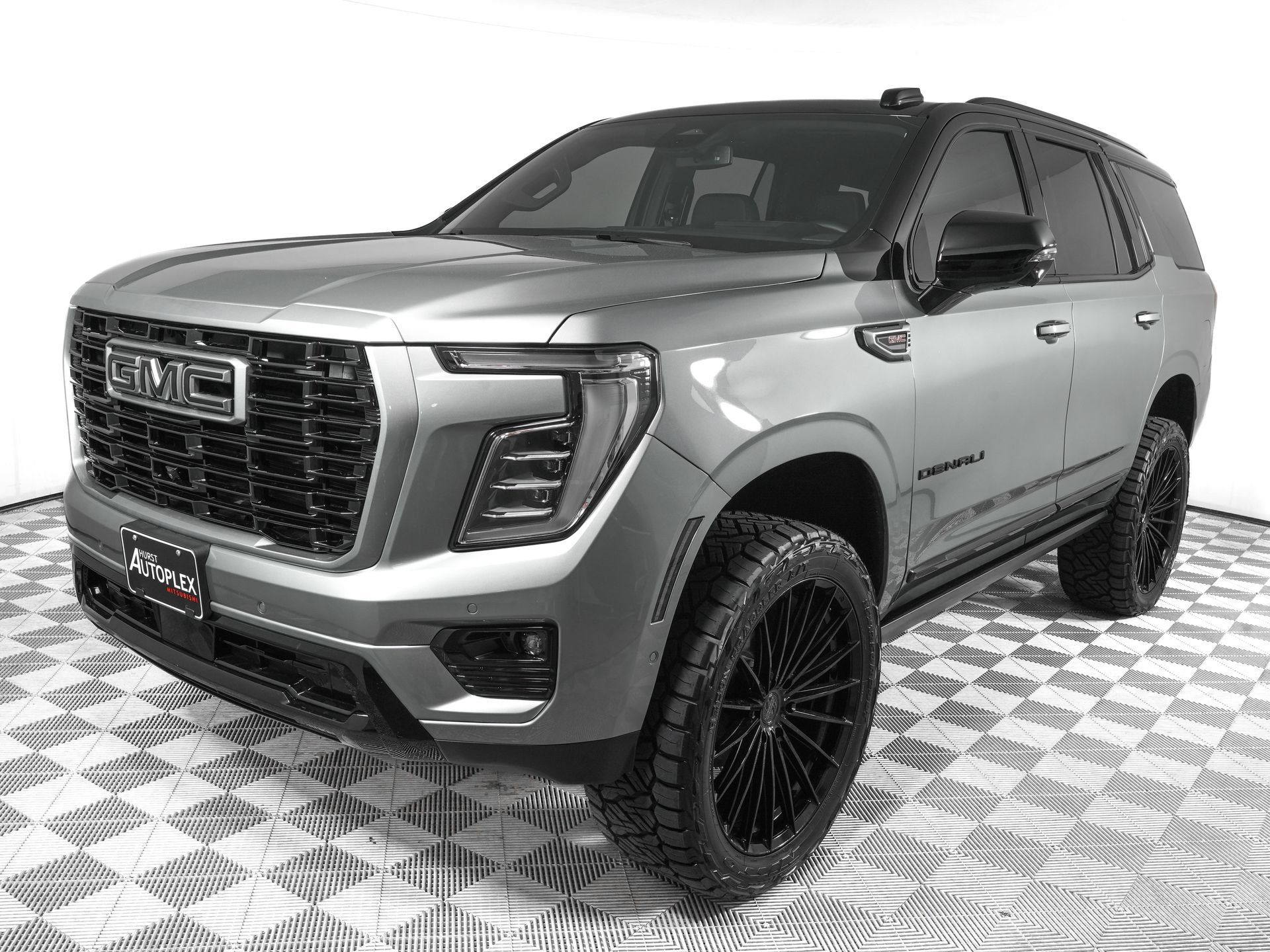 Used 2026 GMC Yukon Denali w/ Sun & Power Step Package AWD/4WD image 8