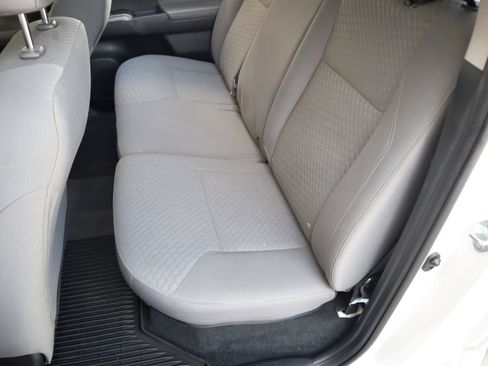 Used 2023 Toyota Tacoma SR5 AWD/4WD image 23