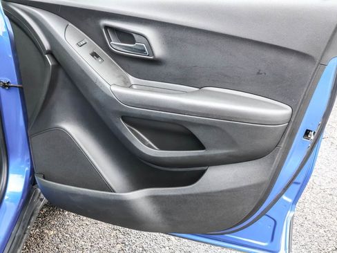 Used 2015 Chevrolet Trax LT w/ LT Plus Package image 39