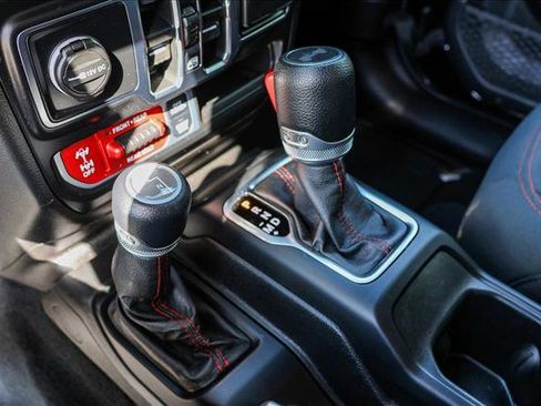 Used 2021 Jeep Wrangler Unlimited Rubicon w/ Cold Weather Group image 21