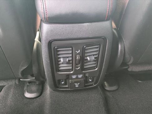 Used 2023 Dodge Durango R/T RWD image 18
