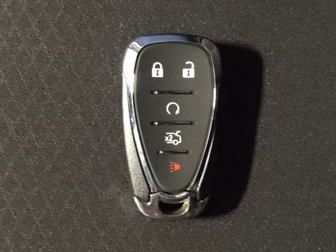 Used 2018 Chevrolet Malibu LT w/ Driver Confidence Package image 32