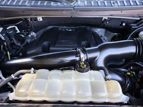 Used 2020 Ford Expedition Max Platinum AWD/4WD image 41