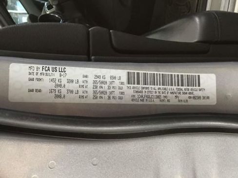 Used 2018 Jeep Grand Cherokee Altitude AWD/4WD image 3