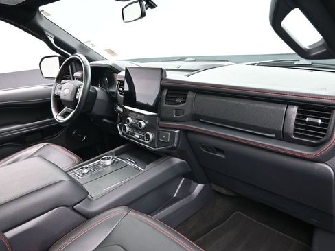 Used 2022 Ford Expedition Max Limited image 33